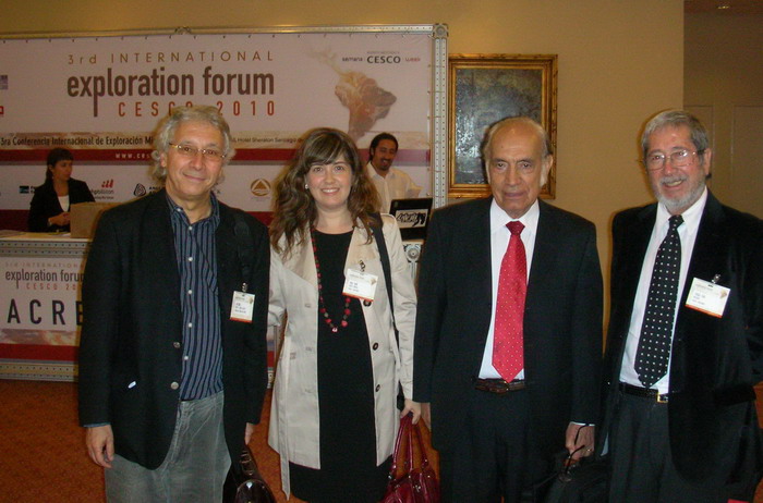 José Cabello, Geologo consultor y orador de AM en varias oportunidades, Paola Rojas, Gerente de AM, Francisco Ortiz, consultor y también orador, y Nivaldo Rojas, Director de AM.